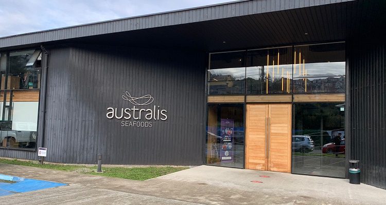 Greenpeace impugna programa de cumplimiento de Australis en Tribunal Ambiental