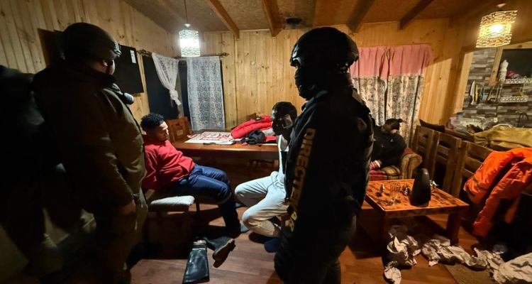 Detienen en Quellón a dos colombianos por microtráfico en rutas marítimas