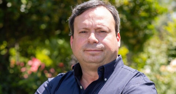 ONG's valoran sanción contra Cooke y la empresa acusa ambientalismo extremo