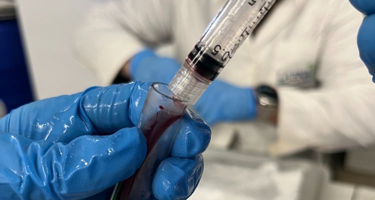 Antibiótico microencapsulado mejora eficacia y reduce dosis