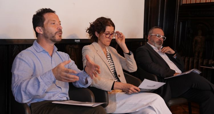 Salmonicultores de Magallanes lanzan boletín para fortalecer vínculo con la comunidad