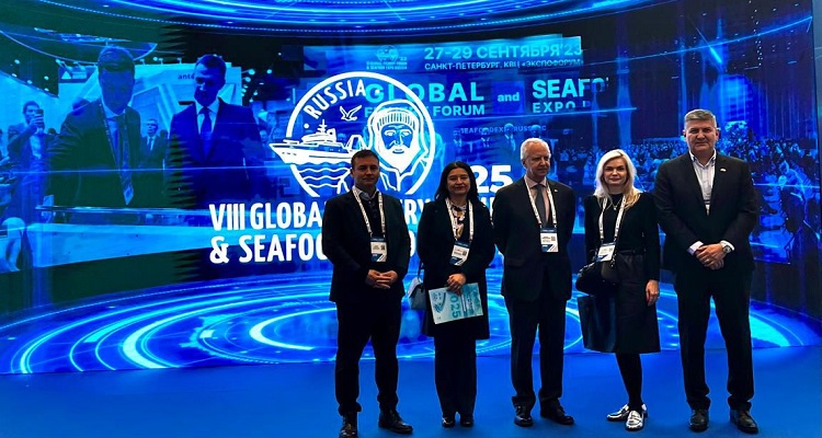 Chile fortalece vínculos comerciales con Rusia en VIII Foro Mundial de Pesca