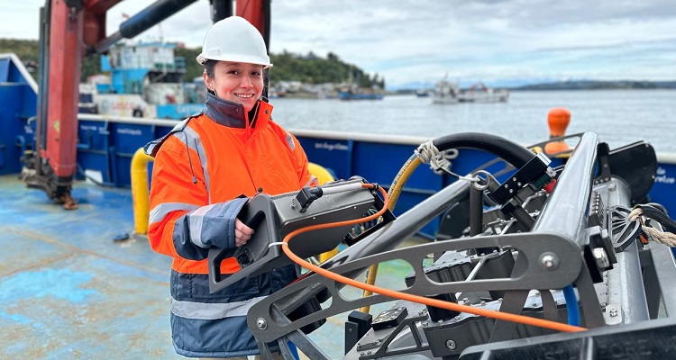 LP Stingray Chile busca promover la inclusión femenina en el manejo de ROVs