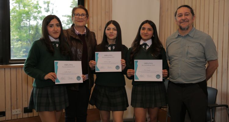 Multi X cierra segundo ciclo del Proyecto Micelio con más de 240 estudiantes