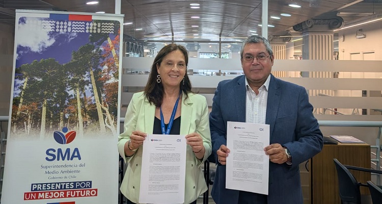 SMA e IFOP firman convenio de colaboración para fortalecer fiscalización del sector acuícola