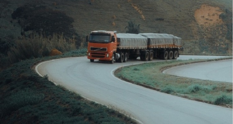 Tecnología impulsa mayor control de combustible en la logística del salmón