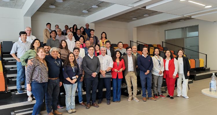 Investigación y ciencia marcan el Seminario SIIAM 2025 en Castro