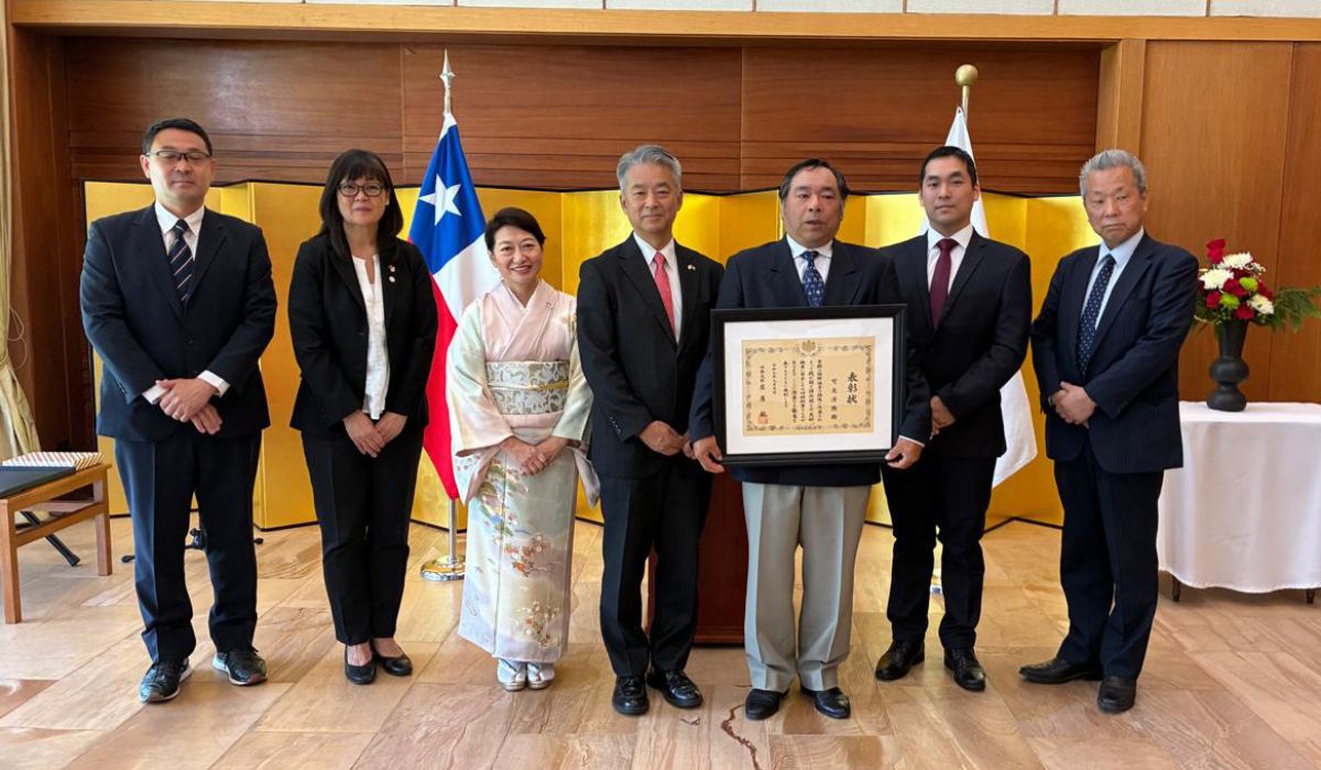 Japón distingue a especialista de Fundación Chinquihue por aporte a la acuicultura chilena