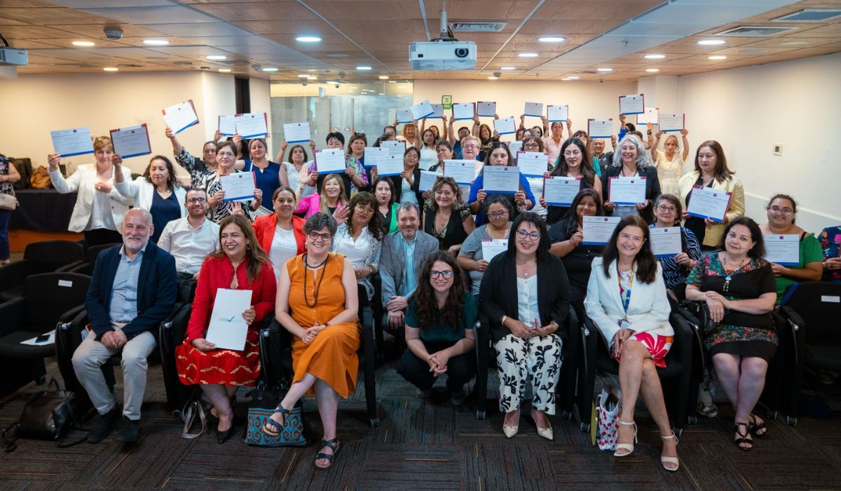 Histórica certificación de pescadoras artesanales fortalece la profesionalización del sector