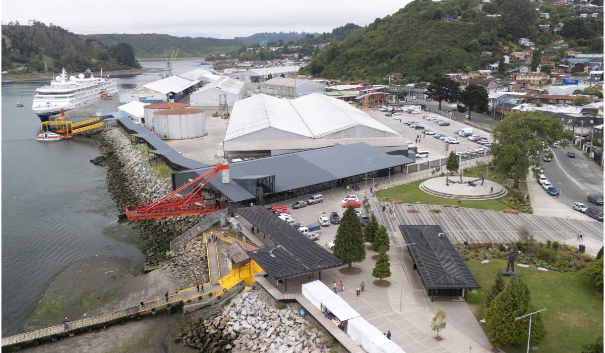 Puertos del sur austral afinan estrategia común en cruceros y tecnología