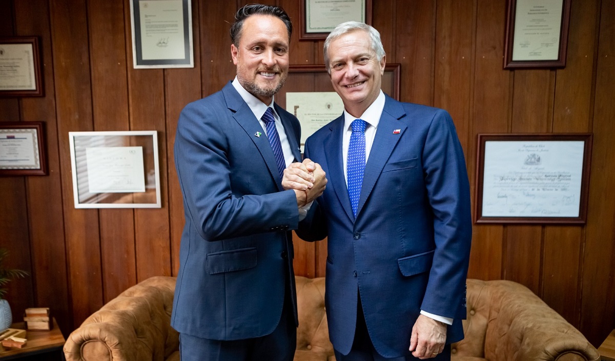 El presidente Kast entiende que la industria del salmón es un importante motor de desarrollo