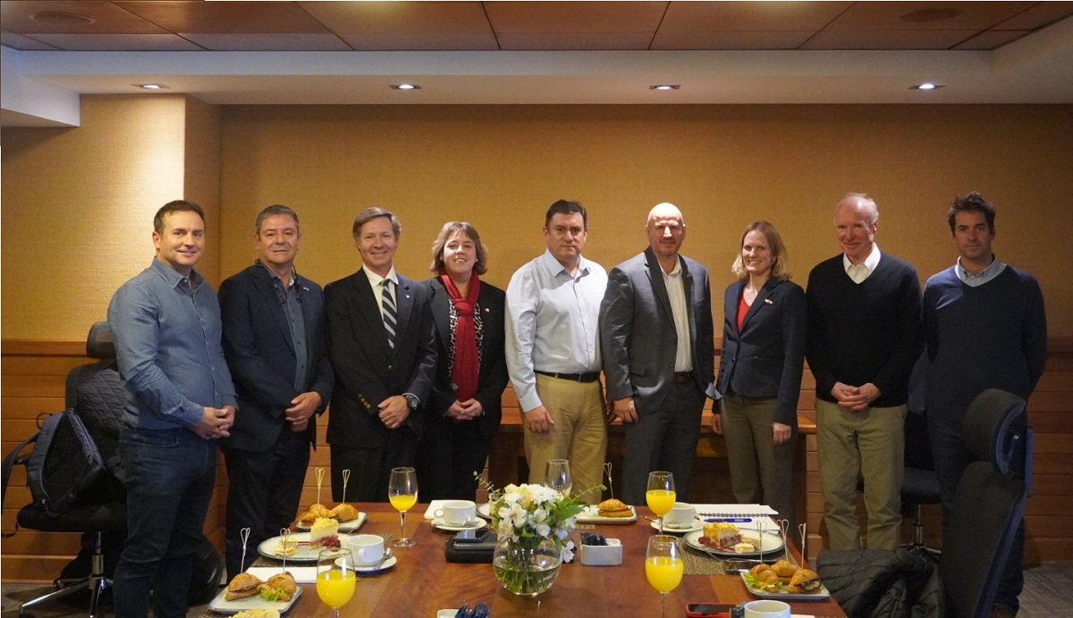 Consejo del Salmón y empresas socias sostienen reunión estratégica con Embajador de Estados Unidos