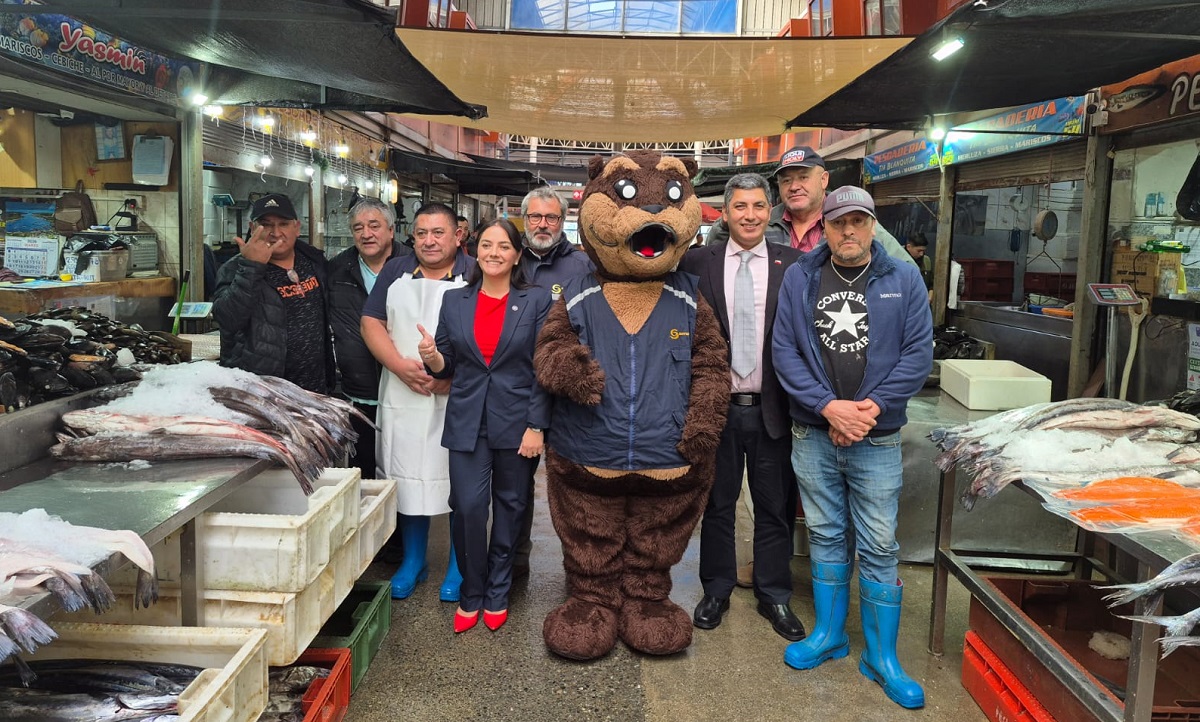 Puerto Montt: Entregan consejos para la pesca legal y consumo responsable de pescados y mariscos en Semana Santa