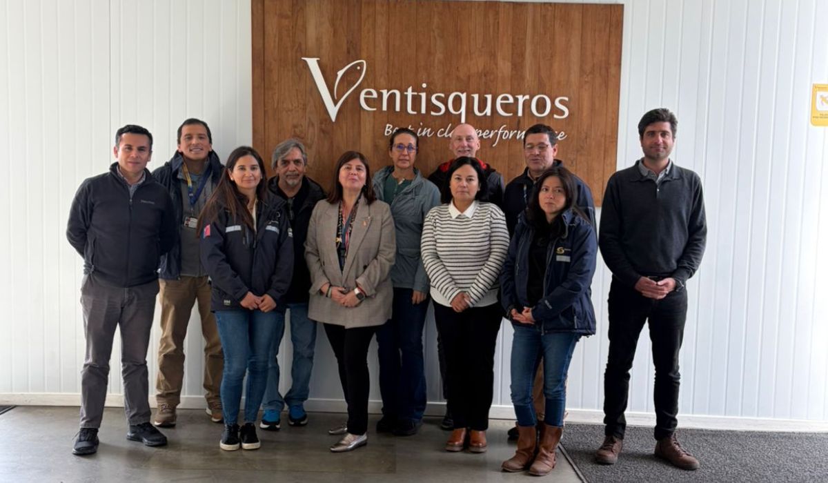 Ventisqueros abre sus operaciones a Sernapesca y la FDA en visita clave para la industria