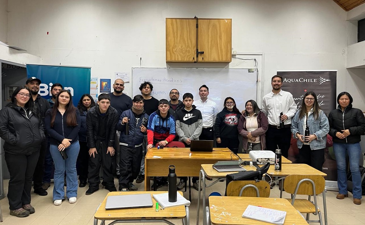 Educación técnica y acuicultura: estudiantes de Puerto Aysén se acercan al mundo productivo regional