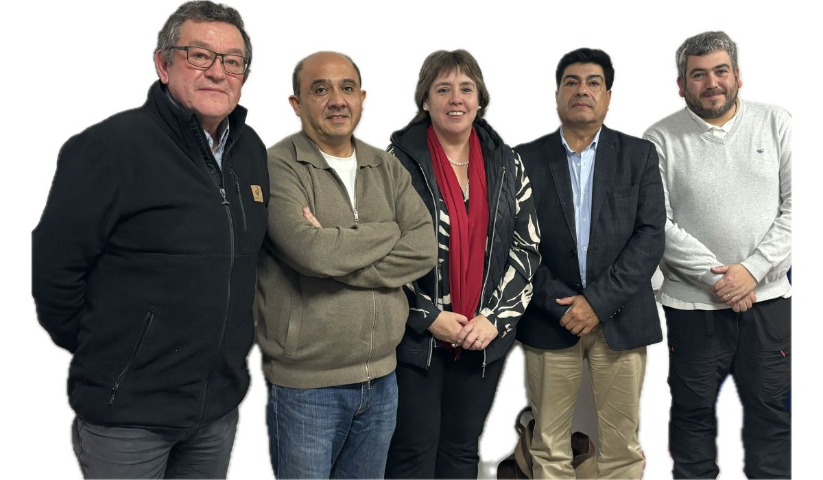 ULagos y Consejo del Salmón inician alianza para fortalecer ciencia y salmonicultura