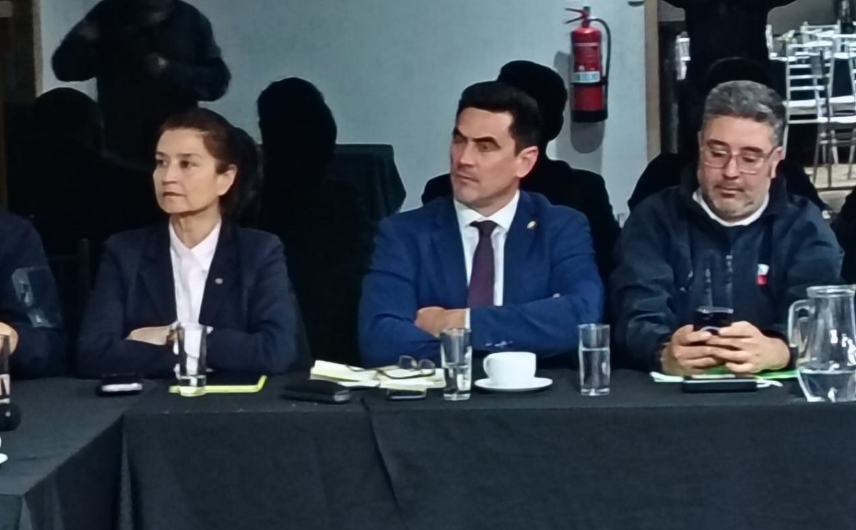 Confederación Nacional de Pescadores Artesanales aborda en Calbuco desafíos urgentes para el futuro del sector