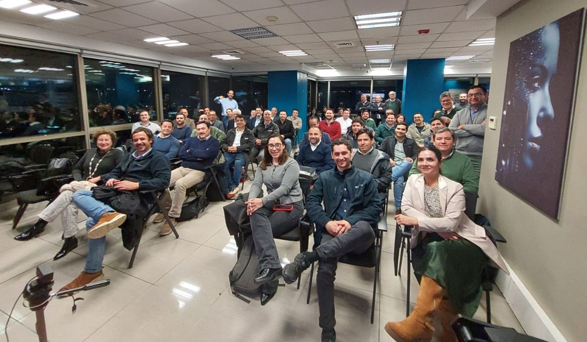 Club Innovación Acuícola y Multi X reúnen a proveedores para abordar desafíos tecnológicos de la salmonicultura