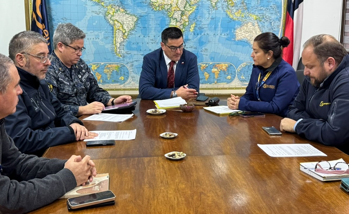 Constituyen Comité de Emergencia para monitorear efectos del sistema frontal en la pesca artesanal y las caletas
