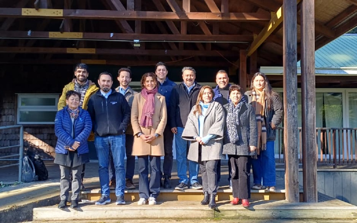INCAR² y Salmonicultores de Magallanes fortalecen alianza por una industria sustentable