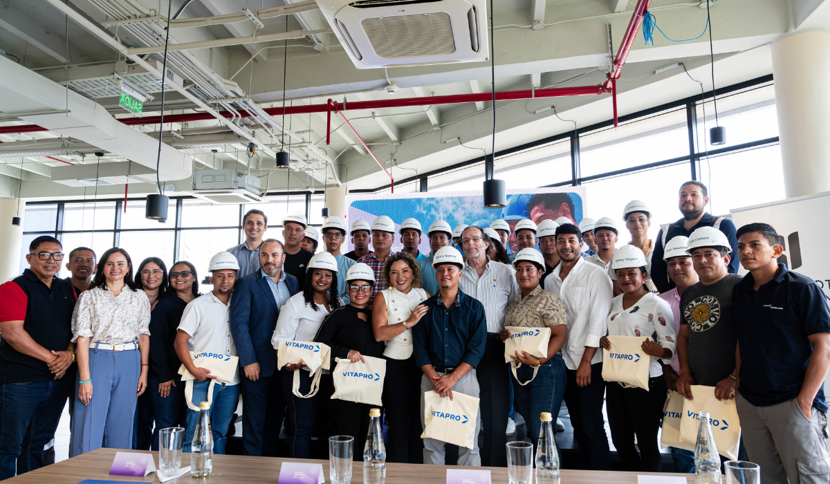 Vitapro impulsa programa de formación técnica para 25 jóvenes de Ecuador con certificación internacional